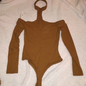 Essue body blouse